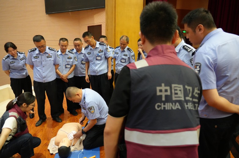 ２民警急救知识培训_副本.jpg